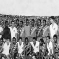 L'équipe des rêves des Léopards qui avait affronté le FC Santos du Roi Pélé (7ème, accroupi, à partir de la gauche) . Dans la sélection congolaise, on trouvait notamment : Kibonge alias Gento, Ernest Mokili dit le Roi Saïo et Robert Kazadi.|Photo d'archives