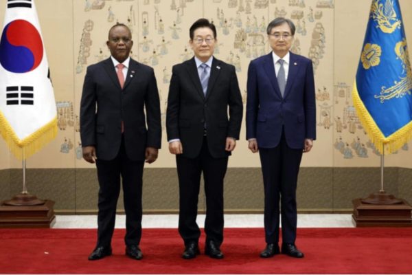 Angola /Diplomatie : l’ambassadeur Sianga Abílio présente ses lettres de créance au président sud-coréen Lee Jae-Myung