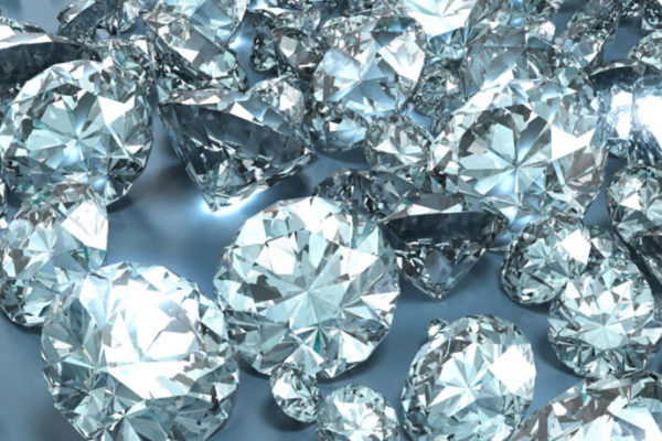 11.270 diamants découverts dans les bagages à main d&rsquo;un passager à l&rsquo;aéroport de Francfort